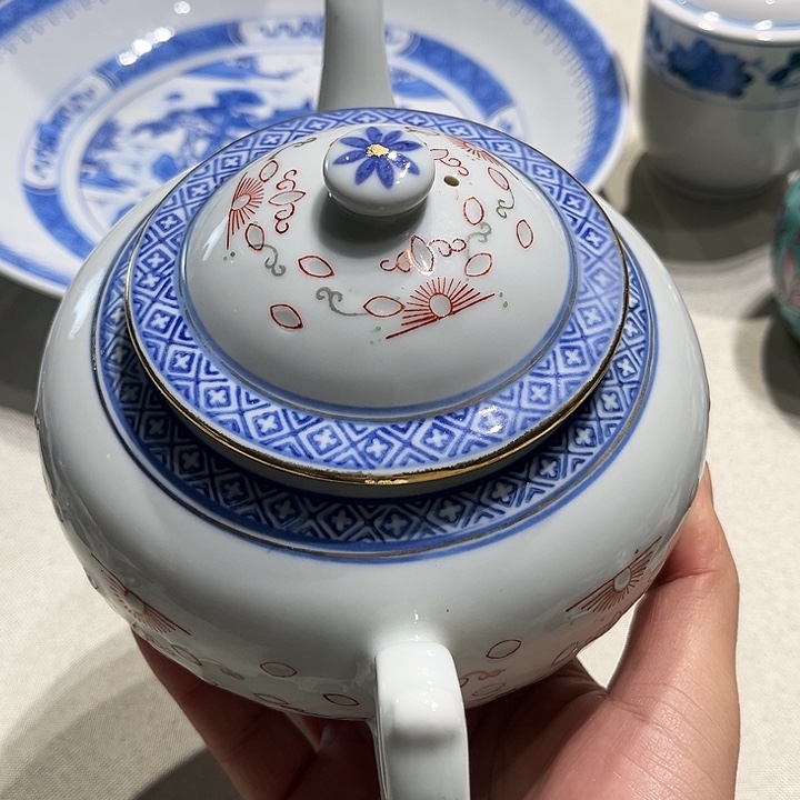 朋***友景德镇陶瓷茶壶描金