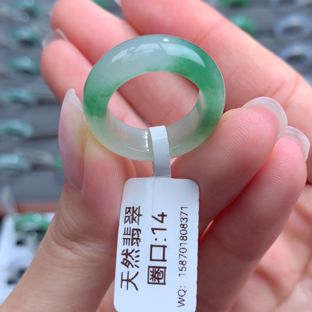 翡翠戒指未镶嵌天然