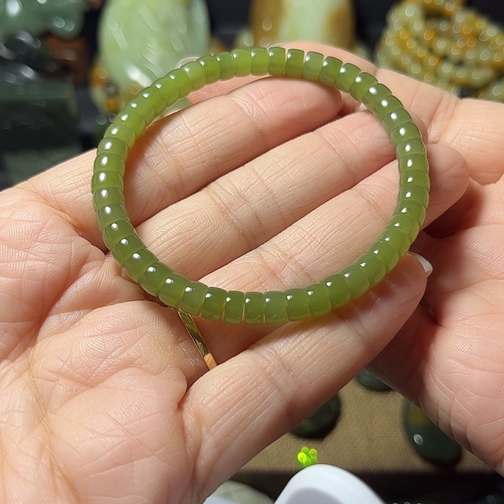 和田玉未镶嵌手链