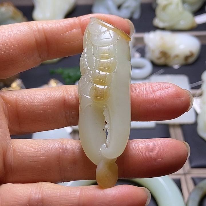 和田玉未镶嵌挂件