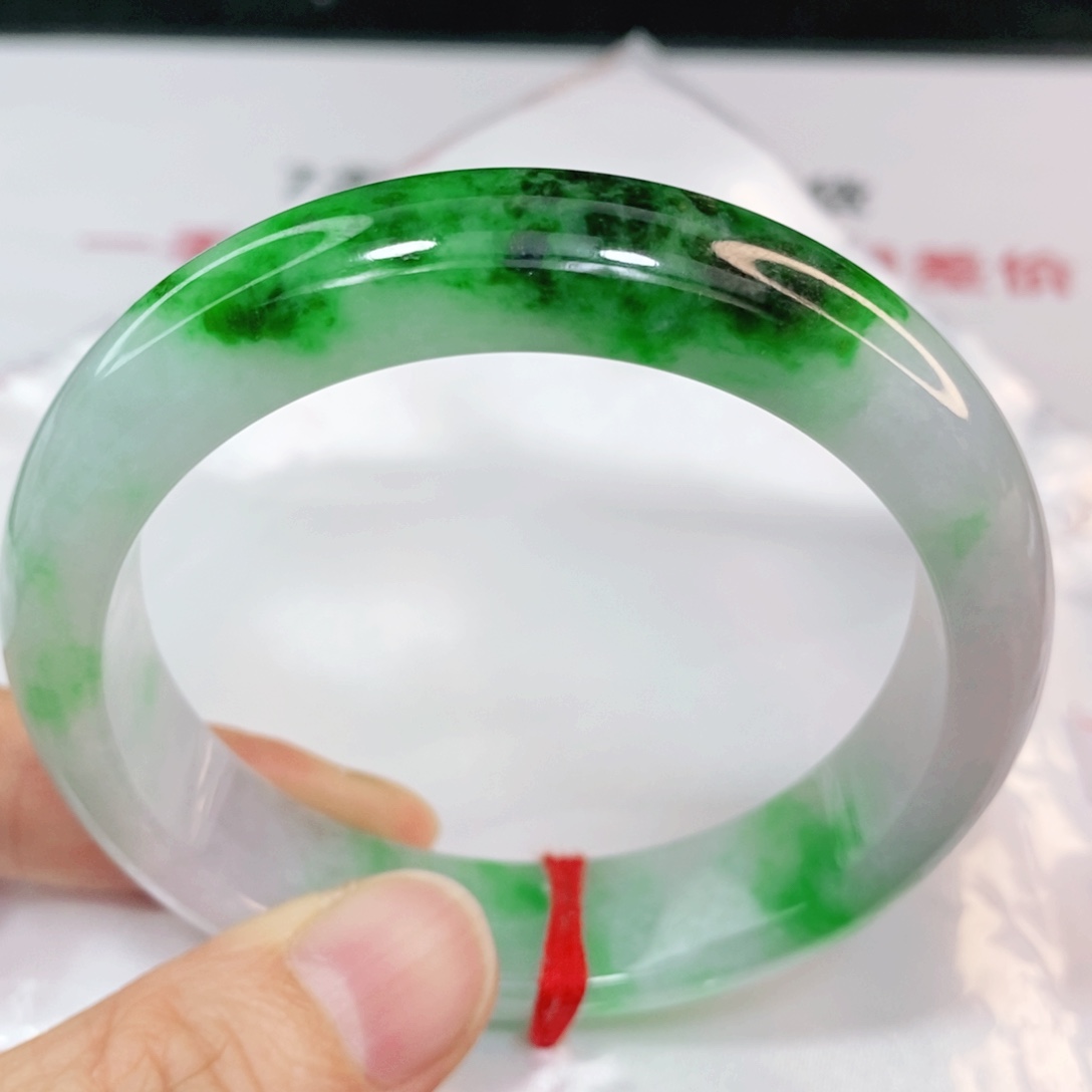 翡翠手镯未镶嵌56.5圈口正圈