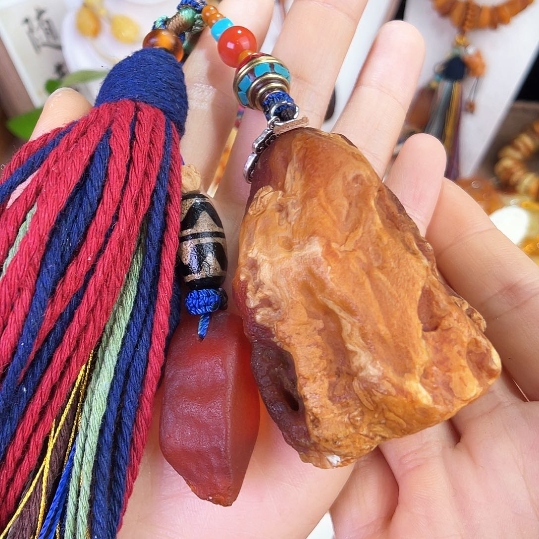 琥珀珠宝奇石未镶嵌开*我