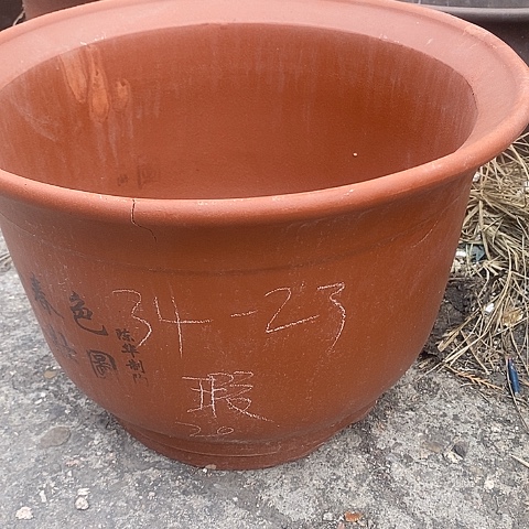 紫砂中国宜兴紫砂花盆，