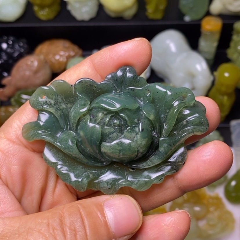 【闪购商品】蛇纹石玉颈饰未镶嵌