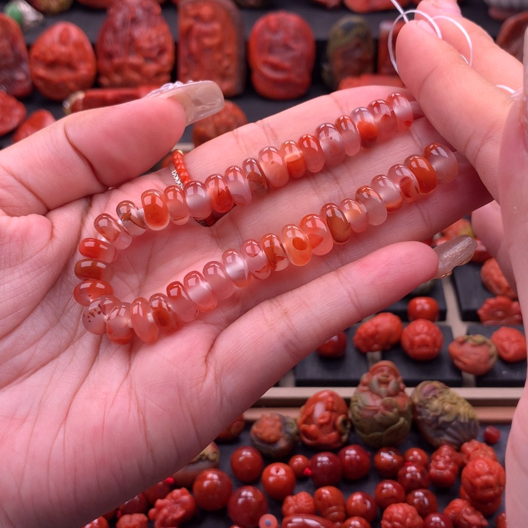 南红玛瑙南红川料冰飘盘缠手串未镶嵌?****g