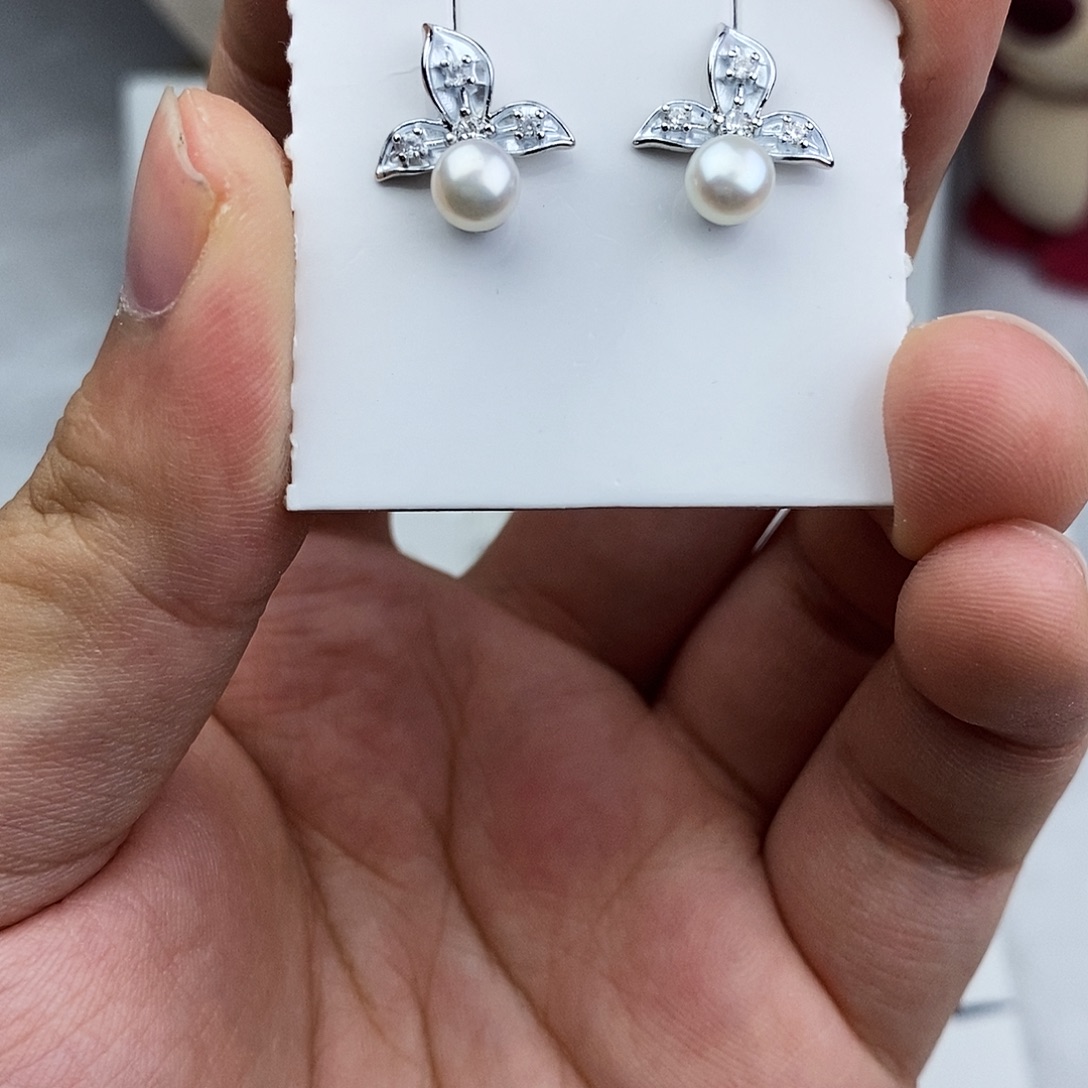 耳饰未镶嵌淡水珍珠