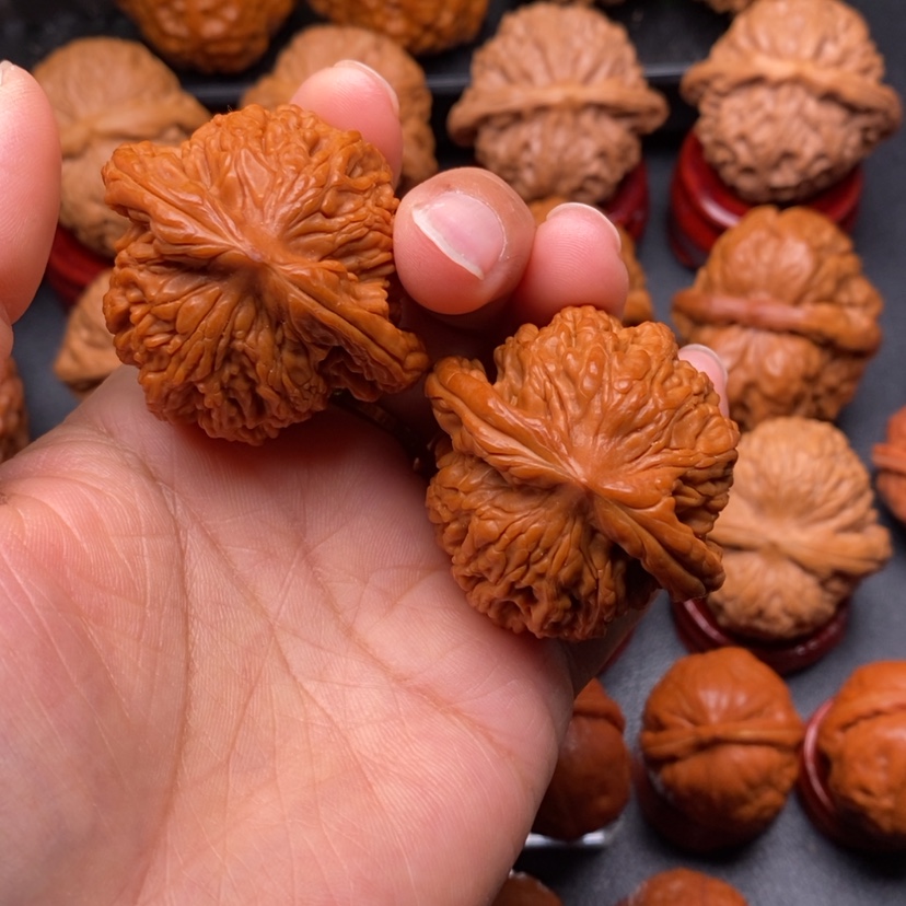 【闪购商品】文玩核桃把件42虎头