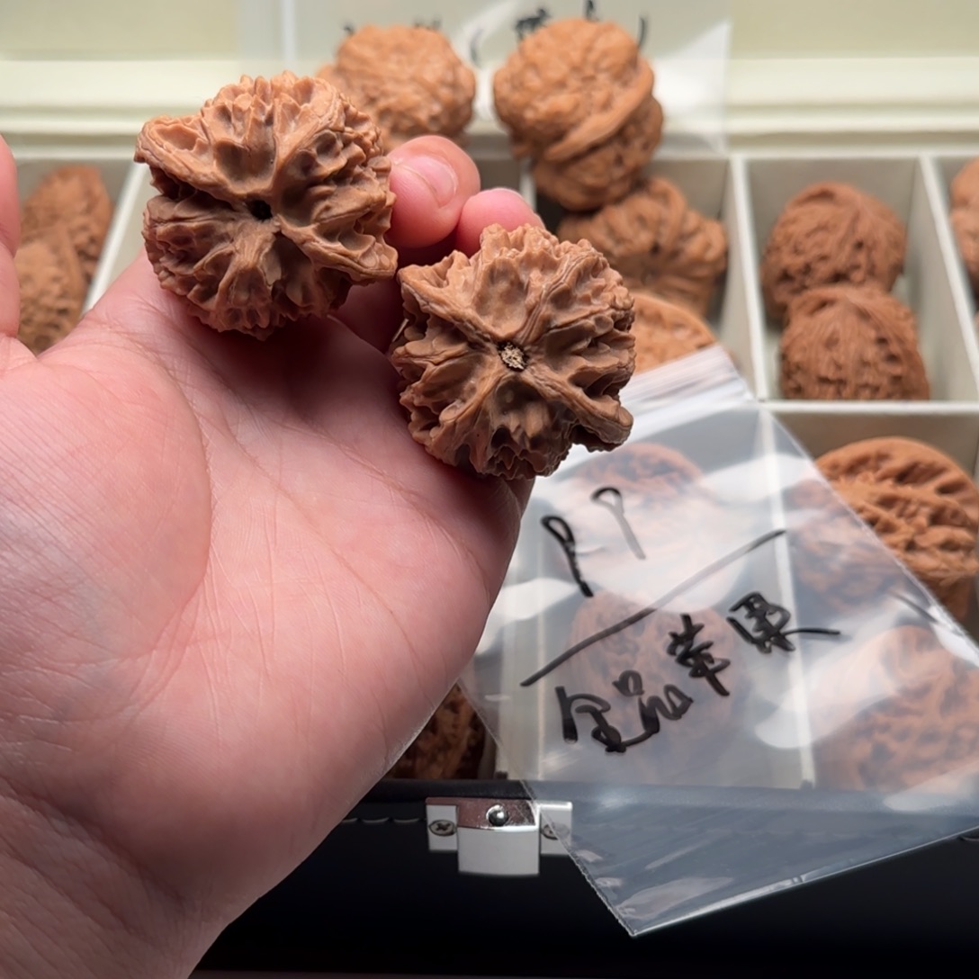 文玩核桃吊坠99全品苹果