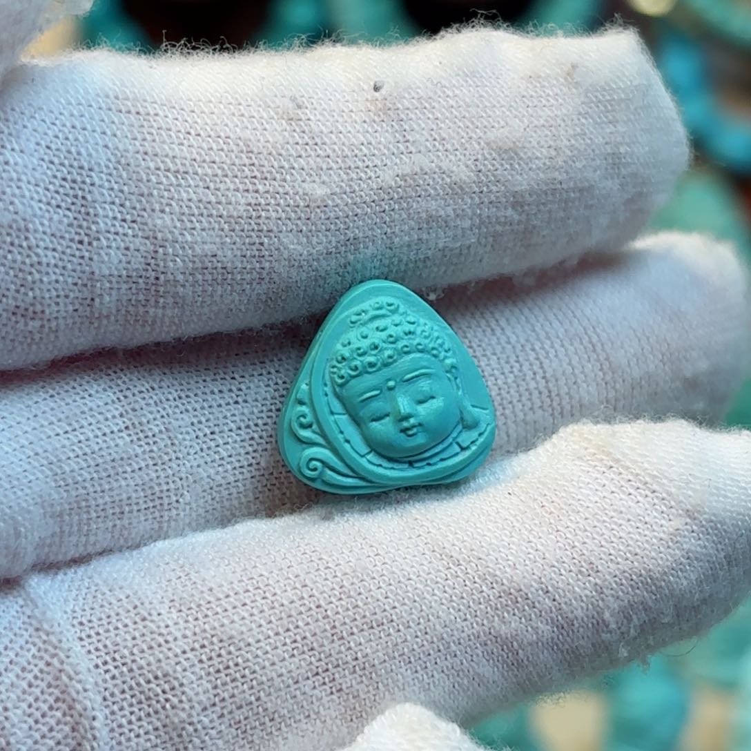 绿松石配饰未镶嵌