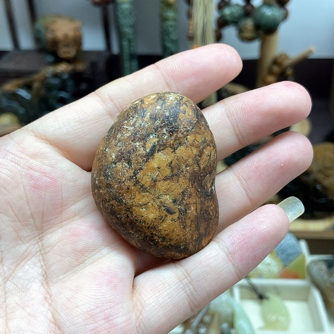 岫岩河磨玉（透闪石质玉）把件未镶嵌