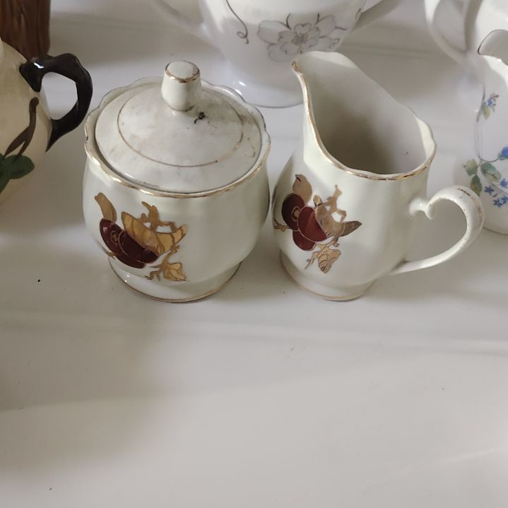 盘陶瓷盘子碗啥都有