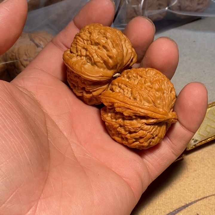 文玩核桃把件l****9核桃