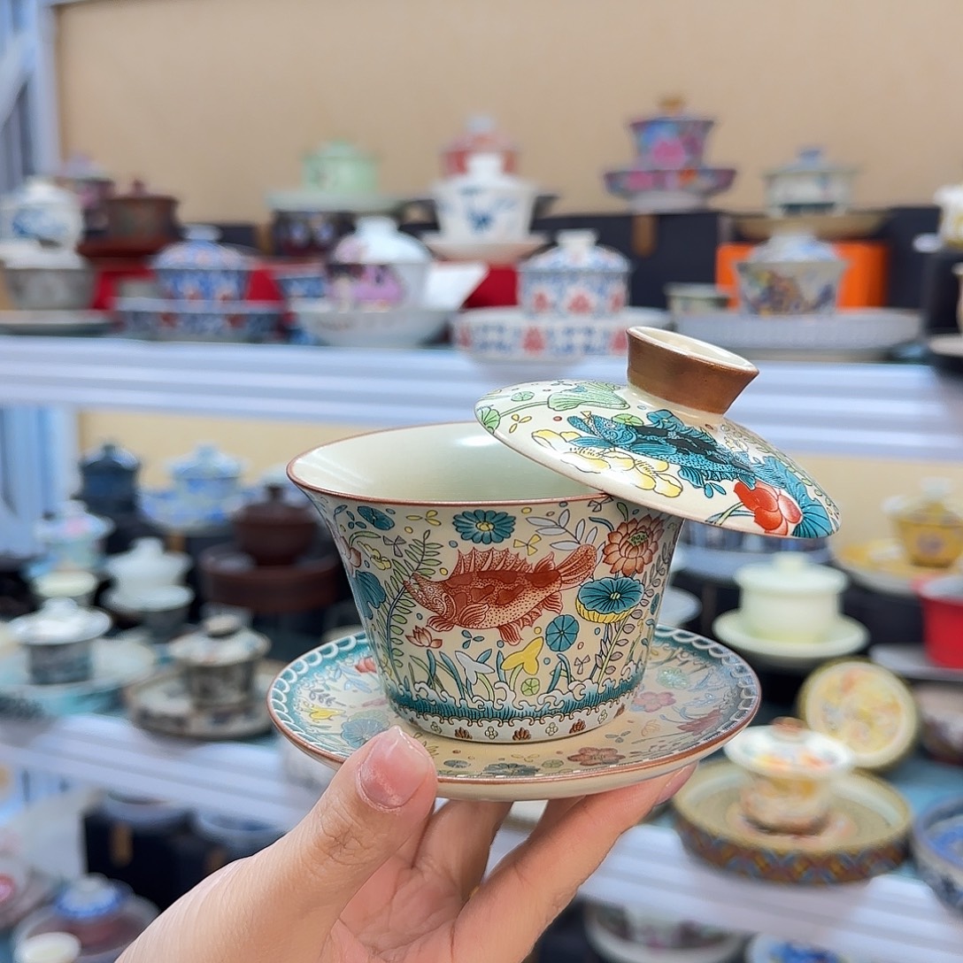 我们都在努力的生活呀