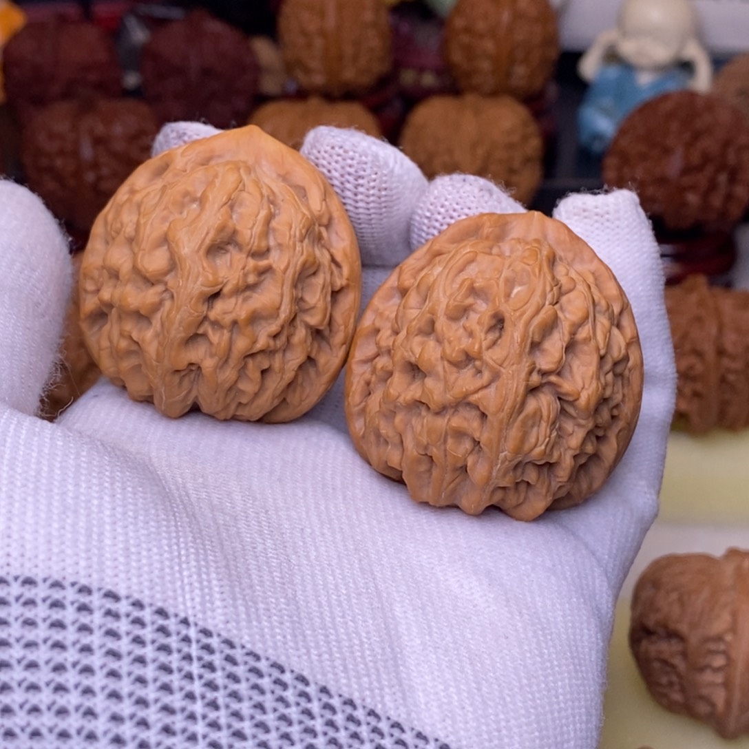 歪***卜吊坠文玩核桃43 红锦鲤 微修