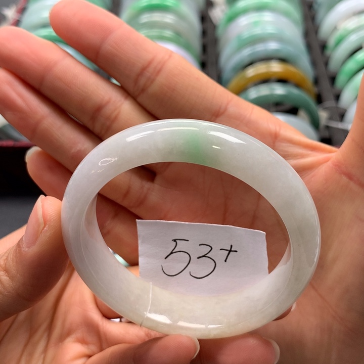 未镶嵌手镯翡翠手镯