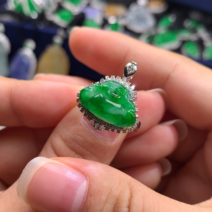 翡翠吊坠(不含链)18K金镶嵌
