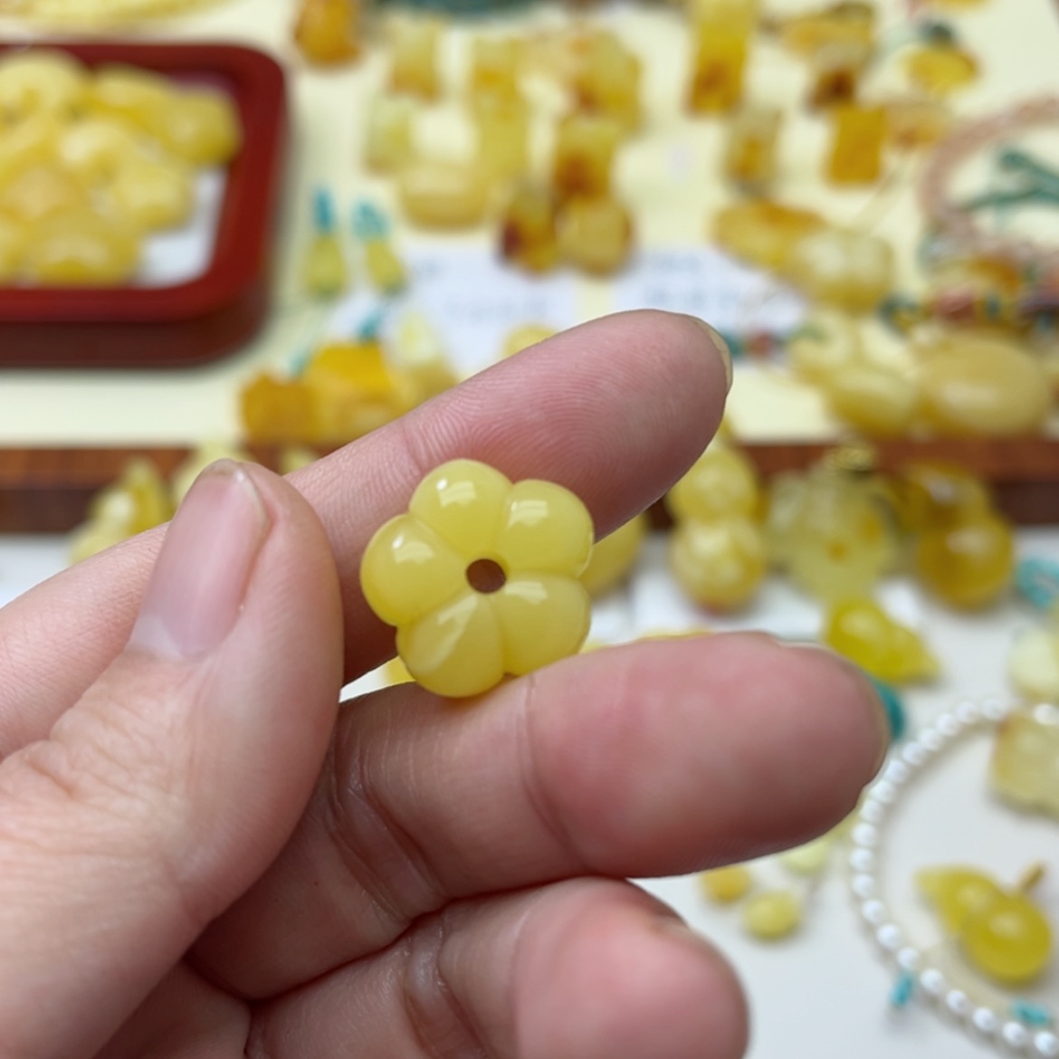 【闪购商品】蜜蜡裸石未镶嵌配饰