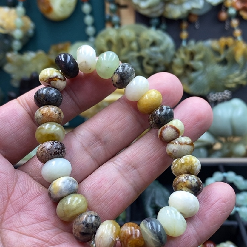 【闪购商品】未镶嵌岫玉手链随机发货