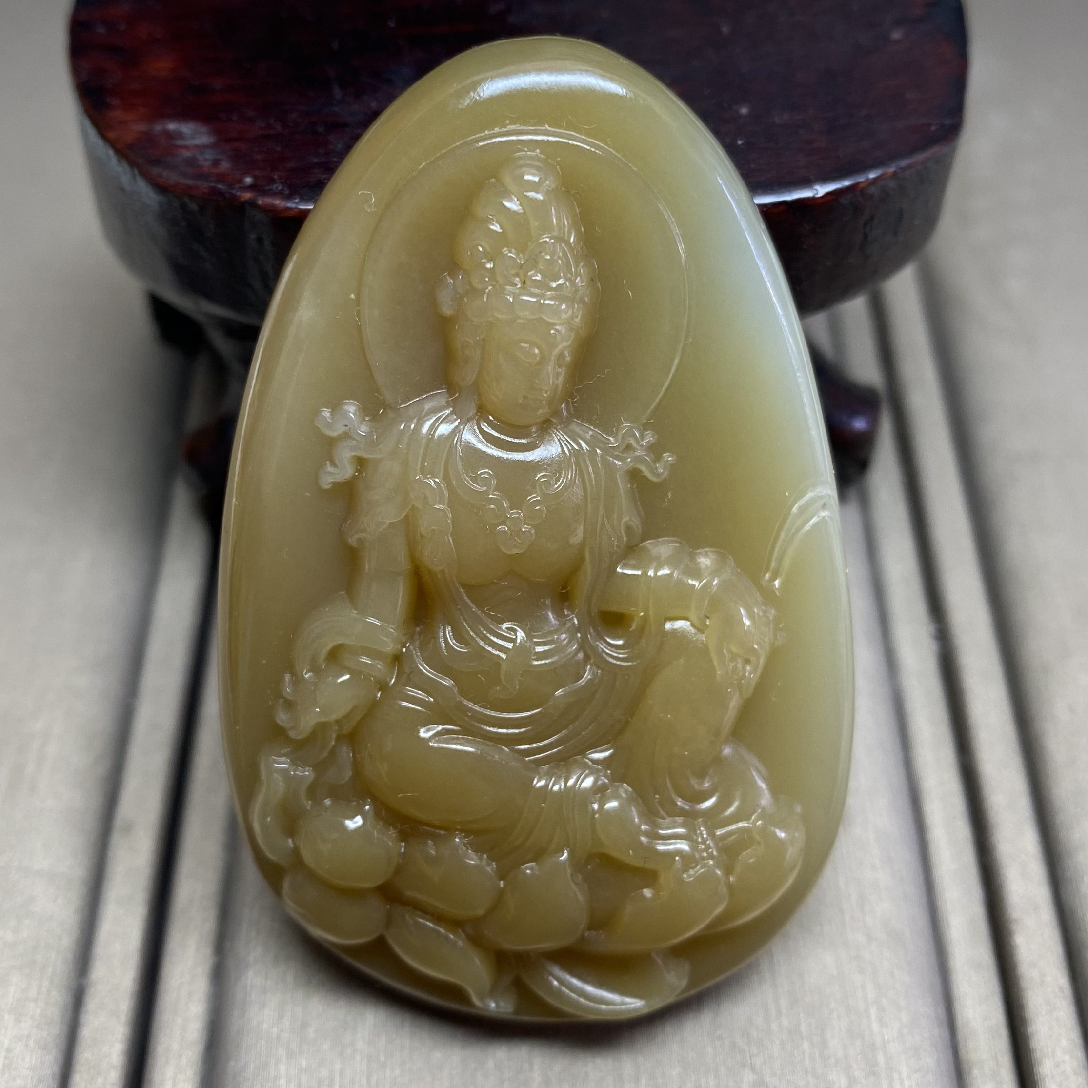 天然和田玉新疆且末糖特细观音菩萨牌子微棉吊坠挂件油润一物一证