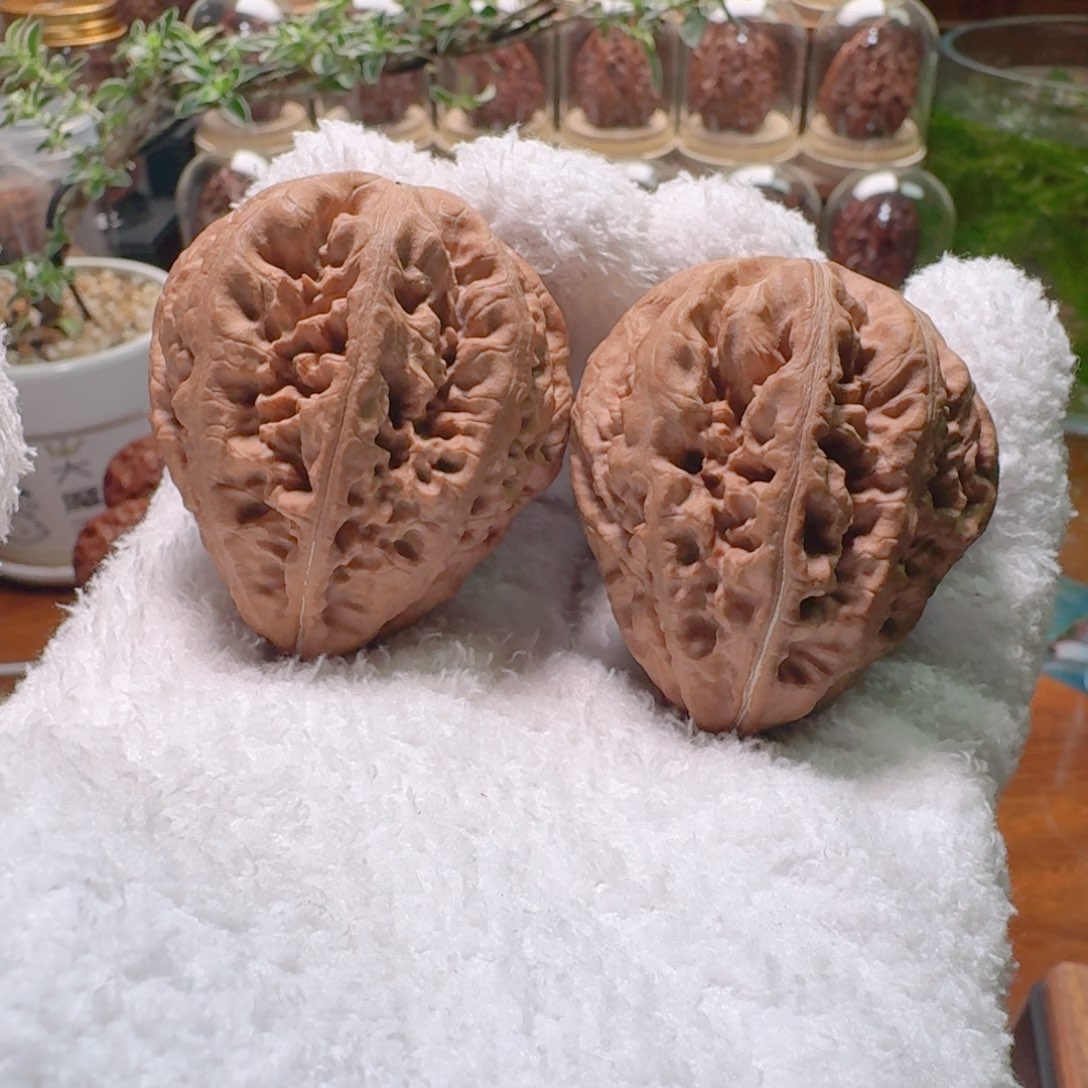 文玩核桃吊坠粗筋大草莓