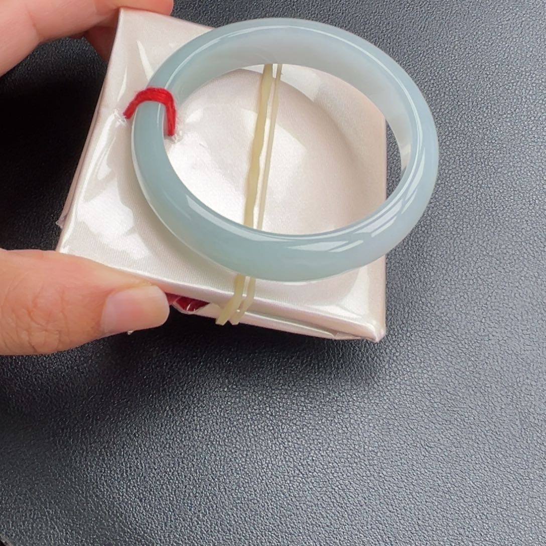 翡翠未镶嵌手镯手镯