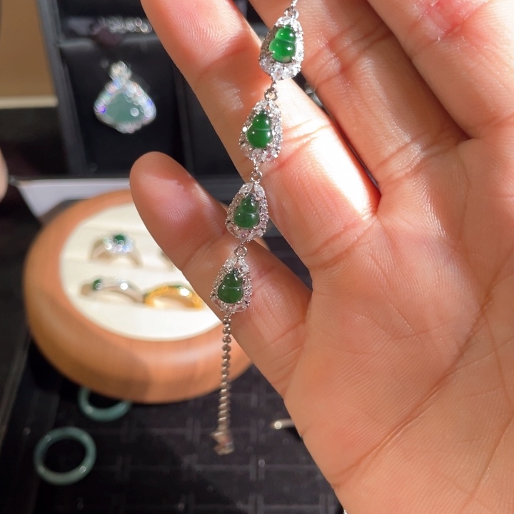 翡翠未镶嵌颈饰天然