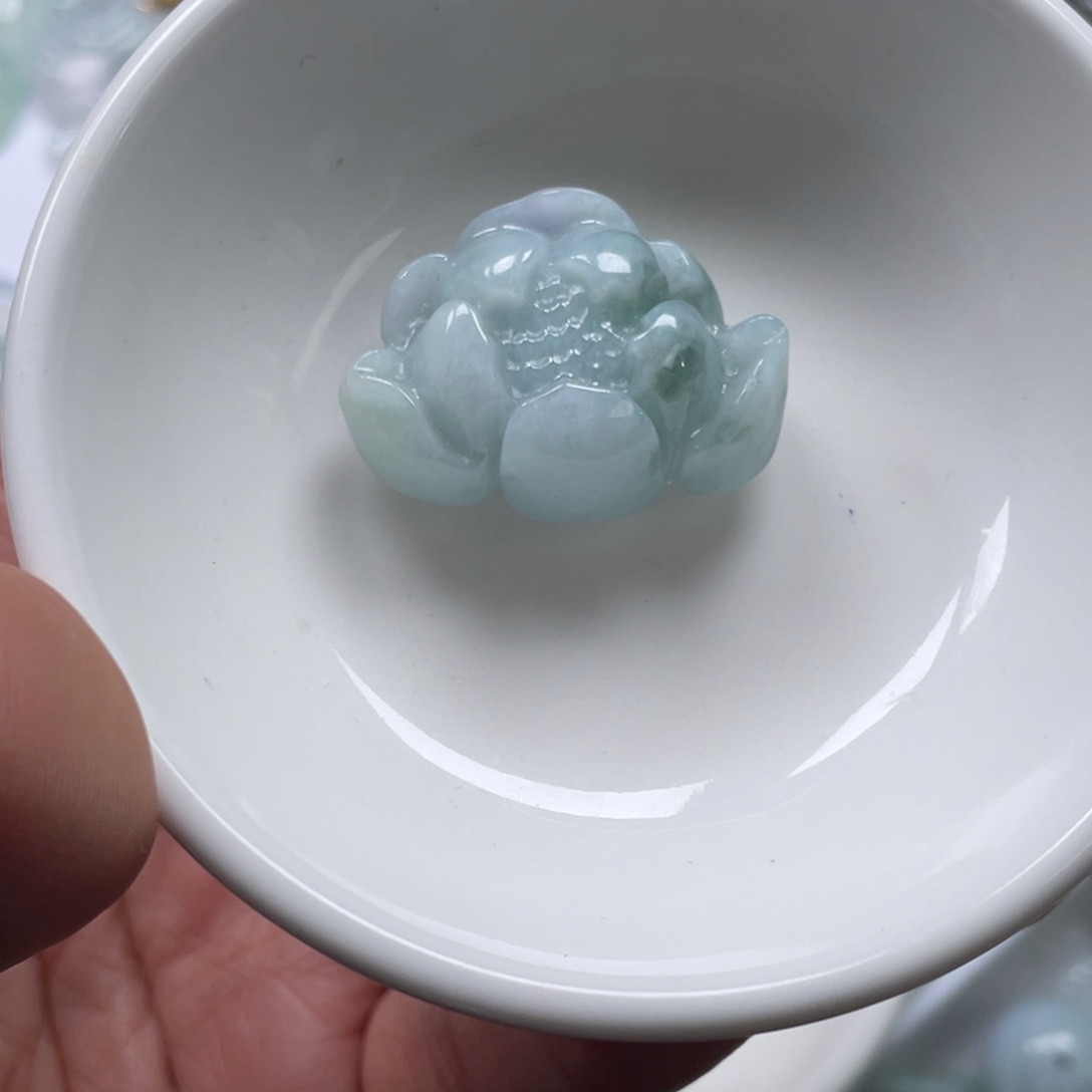 翡翠颈饰未镶嵌6789678“