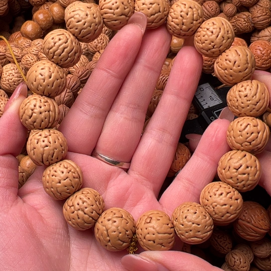 墨***游17尺寸金丹肥脐桃核