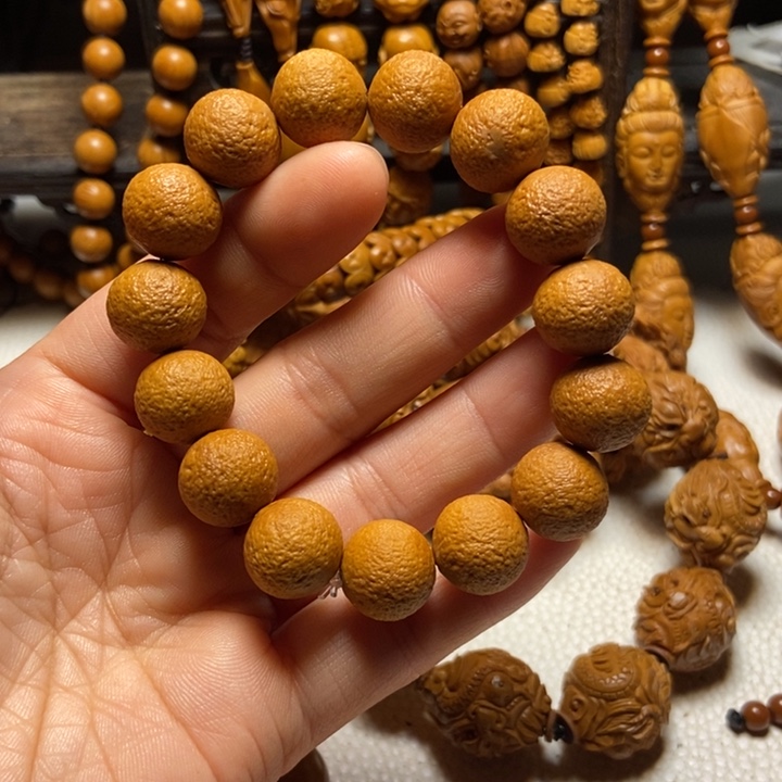 【闪购商品】橄榄核手串/手链橘子皮光珠1.4