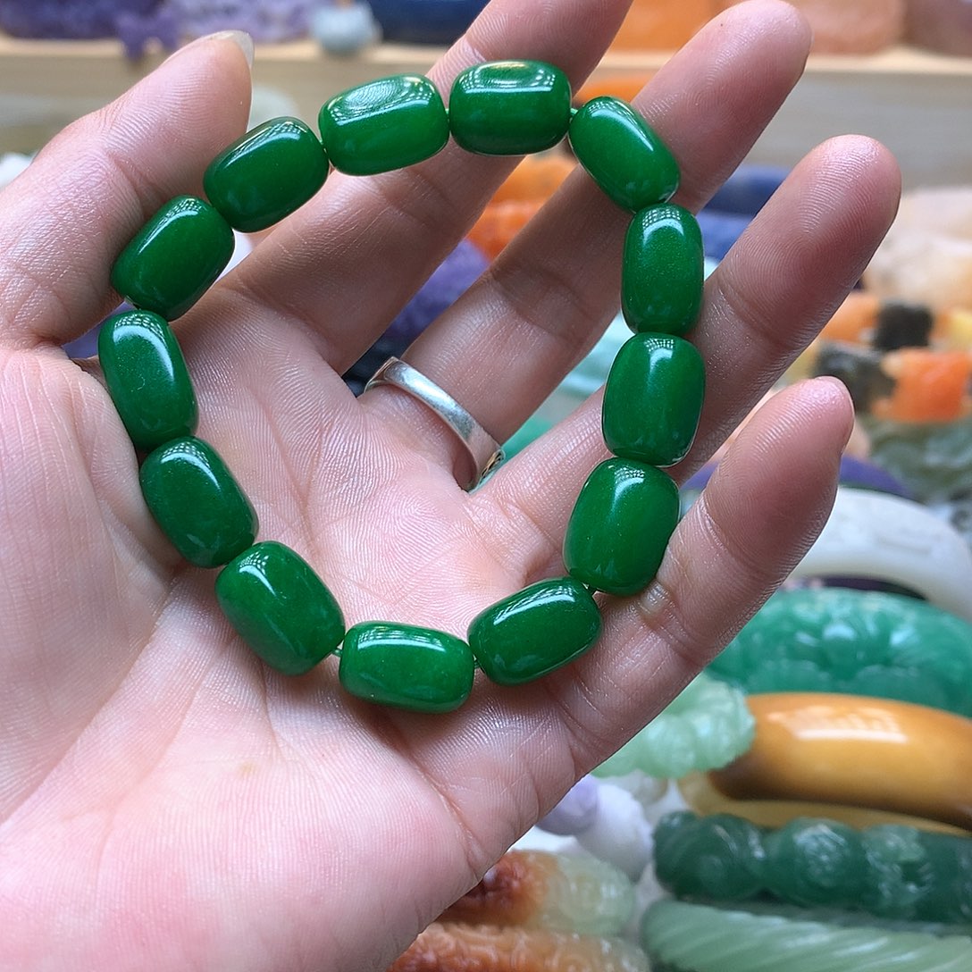 未镶嵌手镯石英质玉