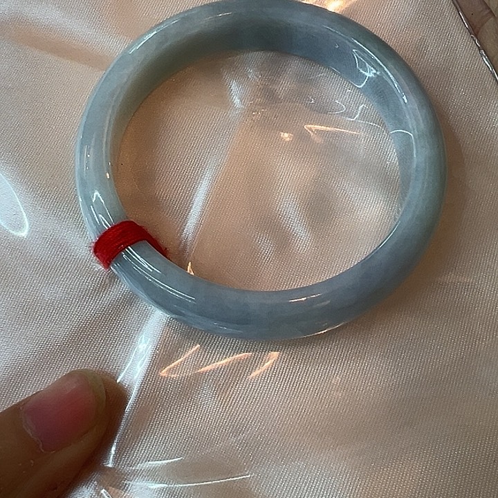 翡翠手镯未镶嵌天然翡翠手镯