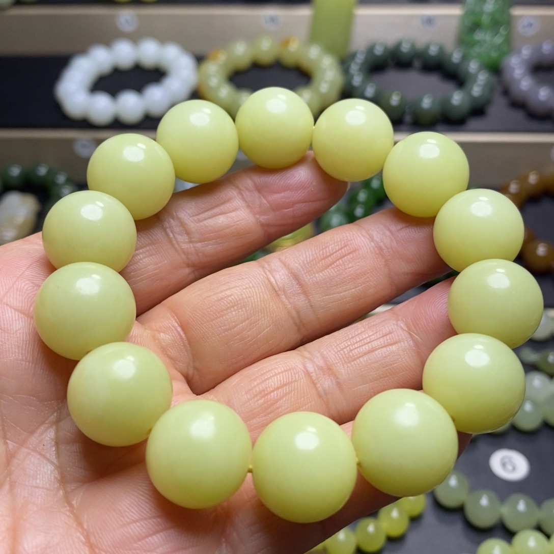 和田玉手串未镶嵌