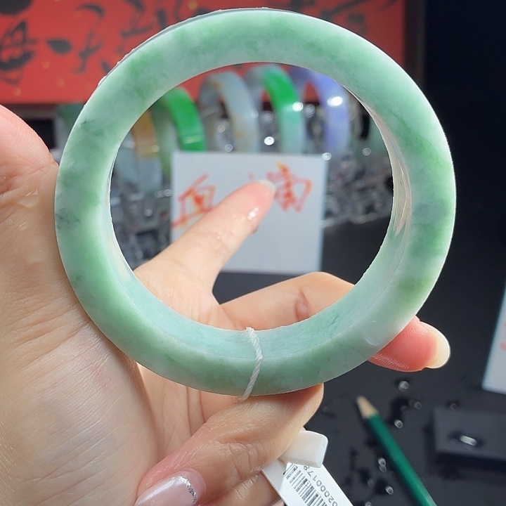定制翡翠翡翠手镯定制不退不换未镶嵌