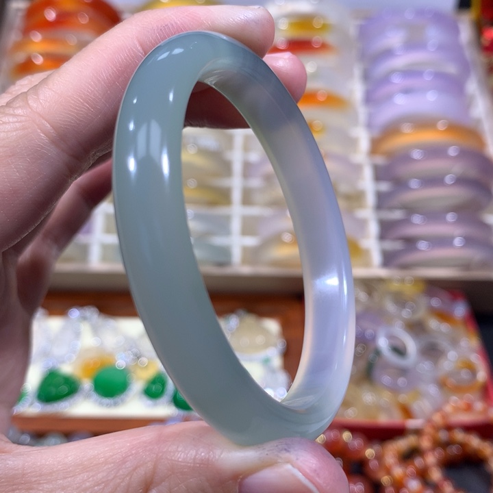 玛瑙/玉髓手镯未镶嵌