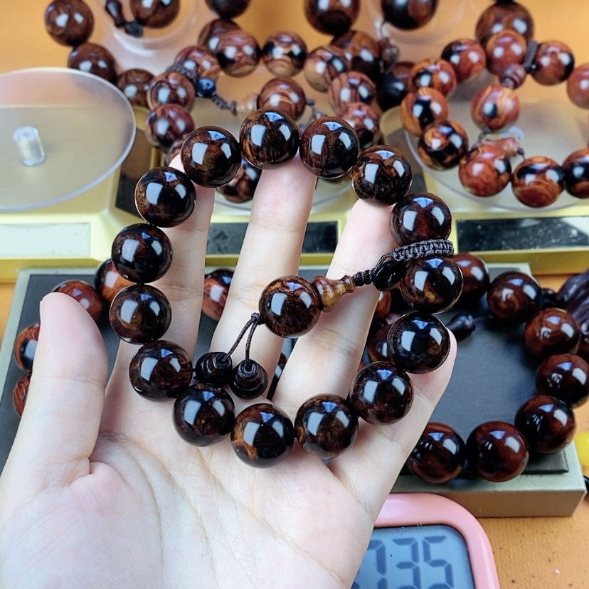 【闪购商品】花梨木类月*
