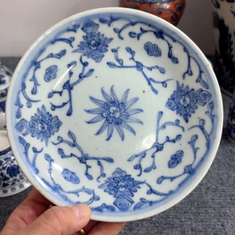 张*宇一个青湖缠枝花卉赏盘