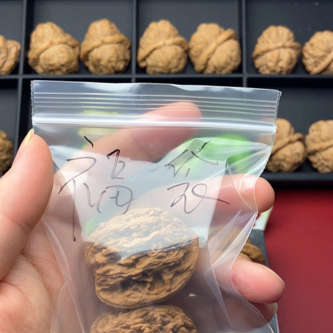 文玩核桃吊坠财****?虎头