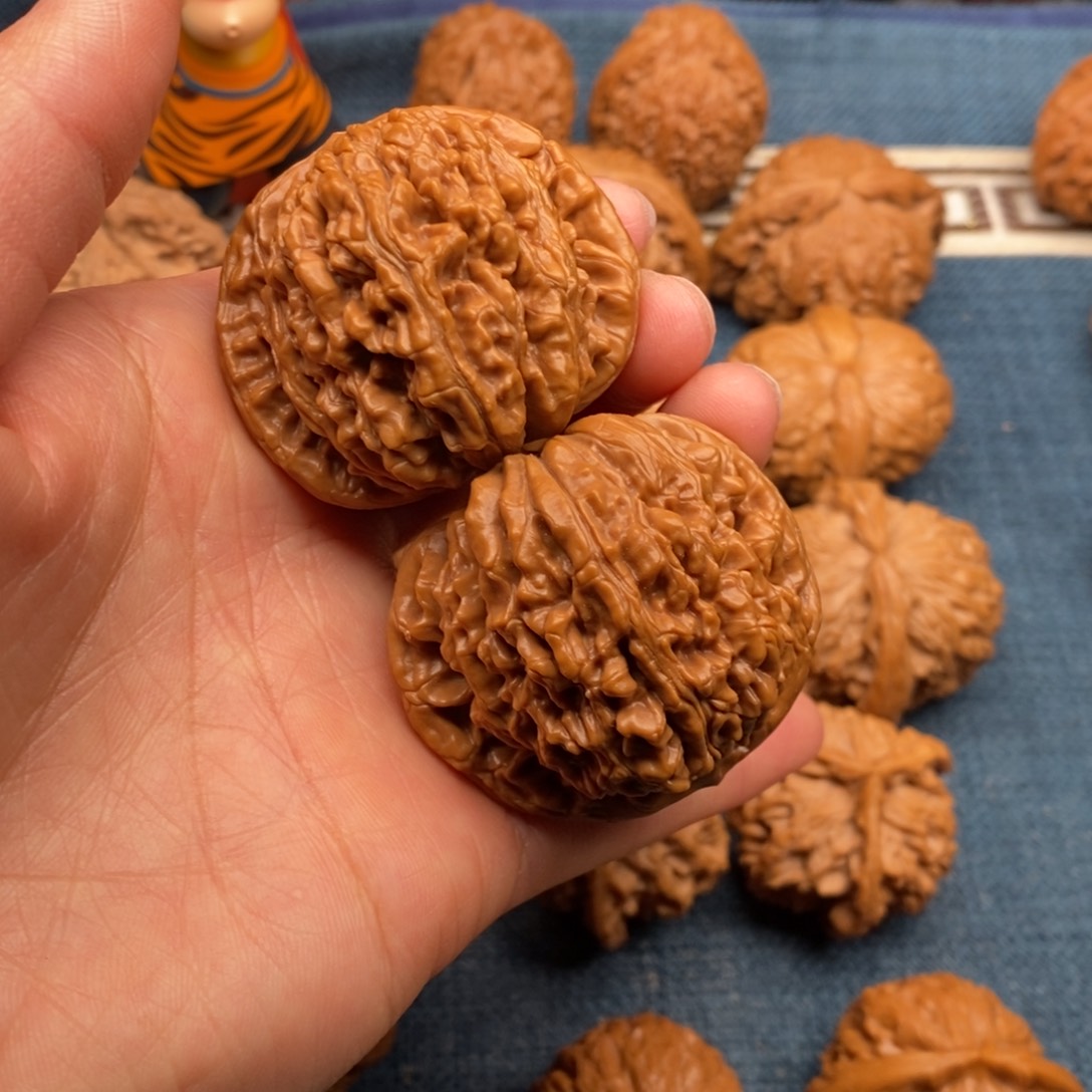 文玩核桃把件45汉高楼48.9克