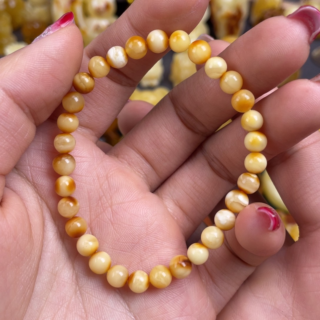 琥珀裸石未镶嵌蜜蜡