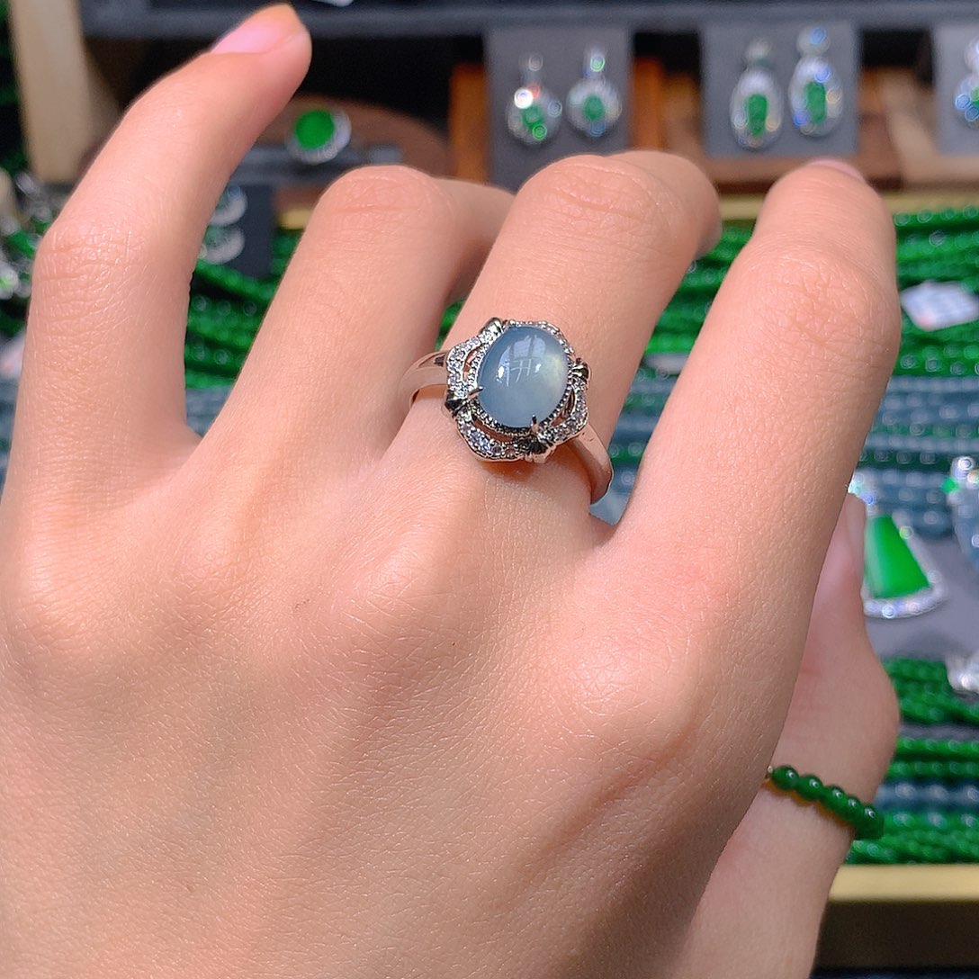 翡翠耳饰未镶嵌天然翡翠