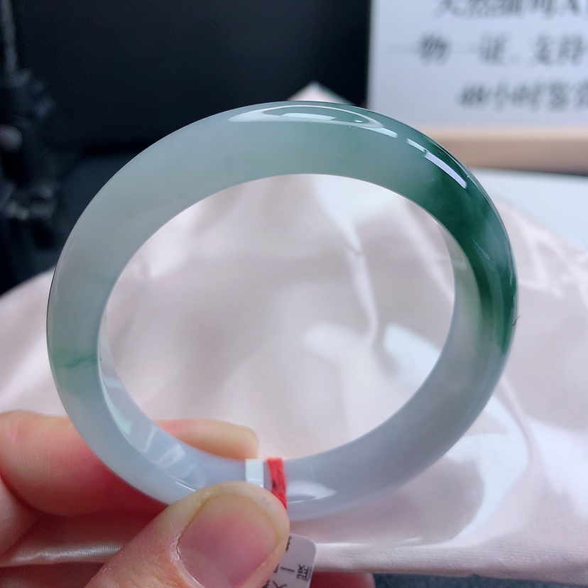 56圈冰飘花手镯冰透
