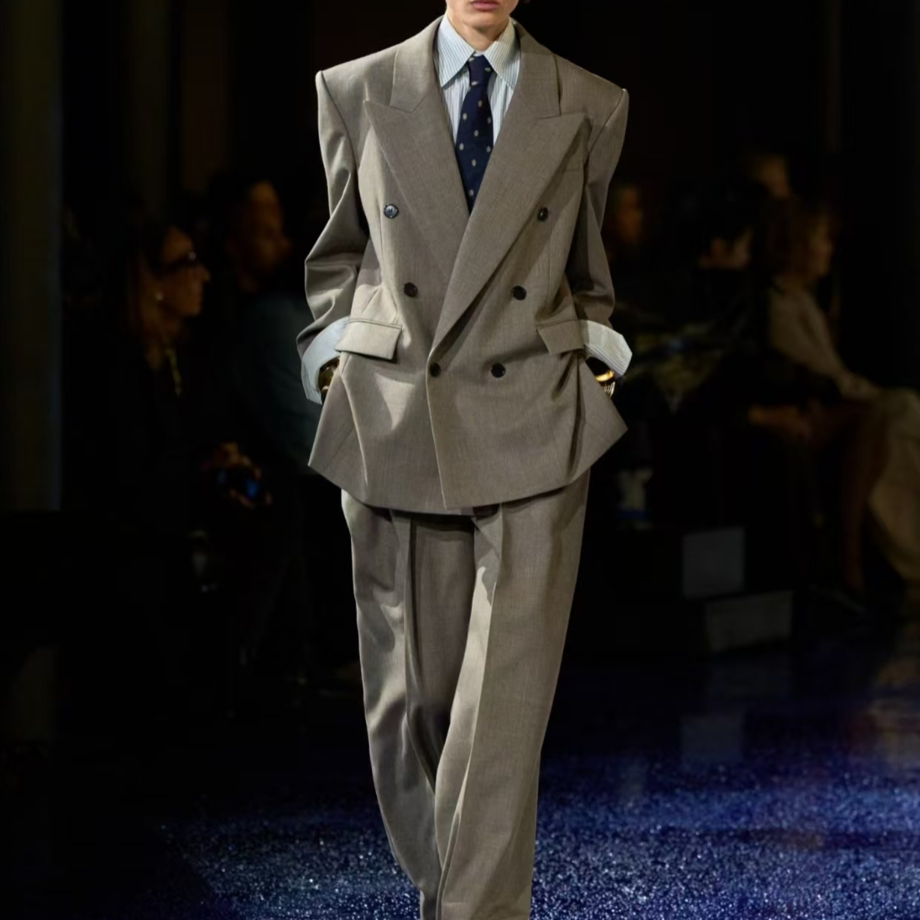 33号链接-时尚潮流百搭休闲短袖-A18294-商