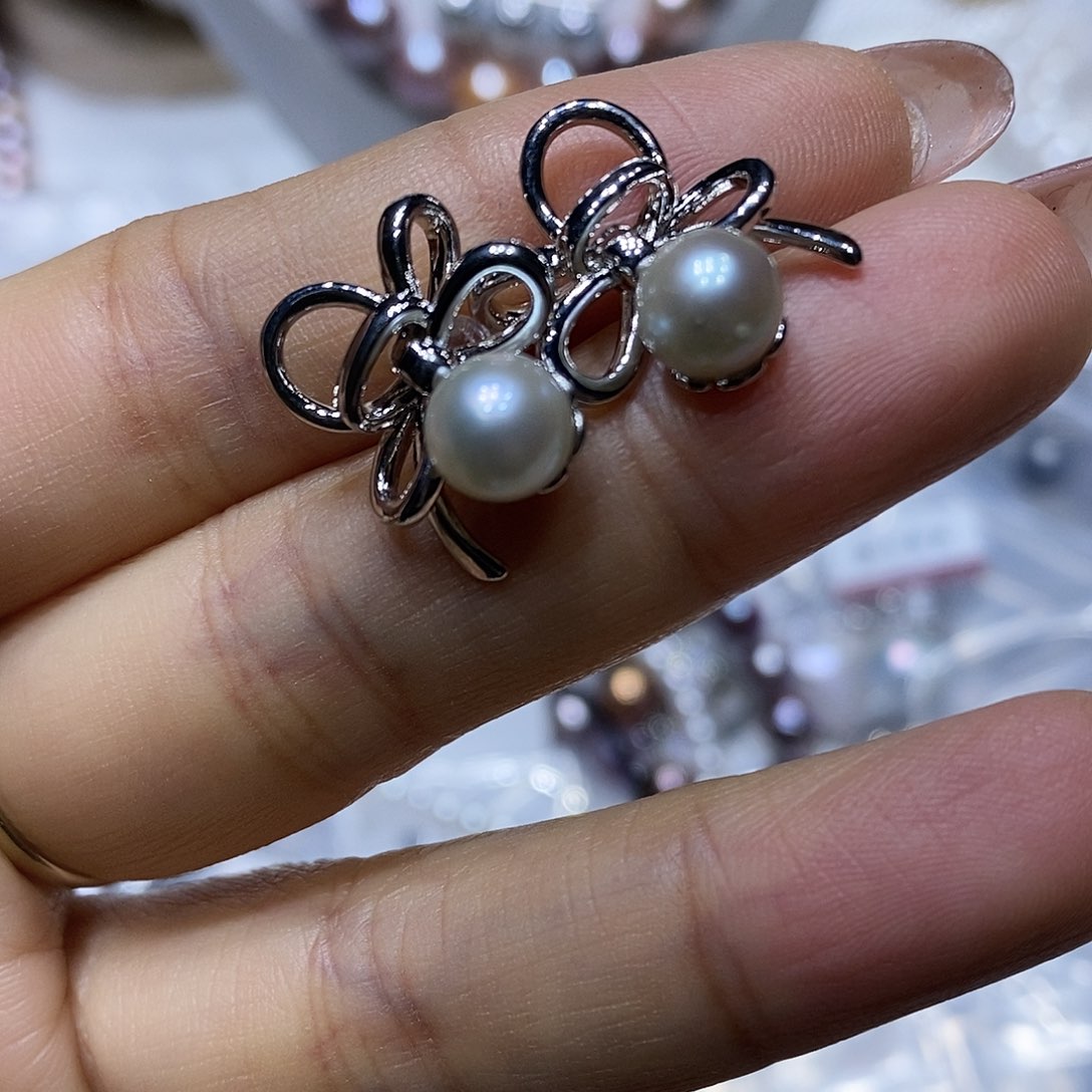 淡水珍珠耳钉银S925镶嵌