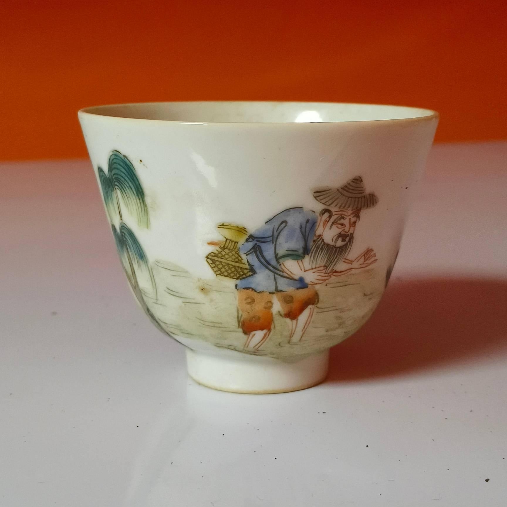 3541清晚期 粉彩人物故事图主人杯