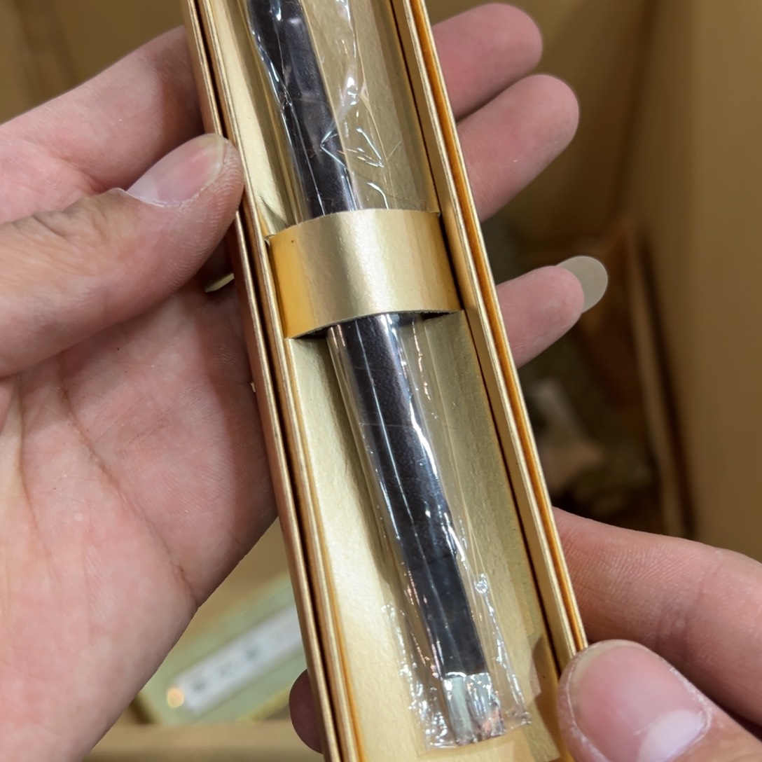 紫砂茶杯山**人大漂亮大漂亮