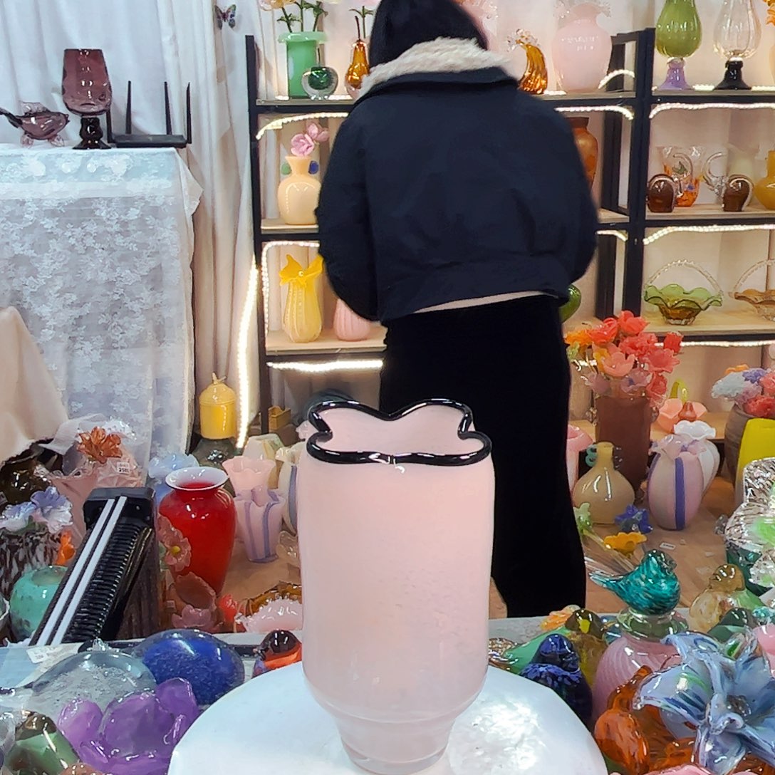 家悦琉璃花瓶摆件不完美