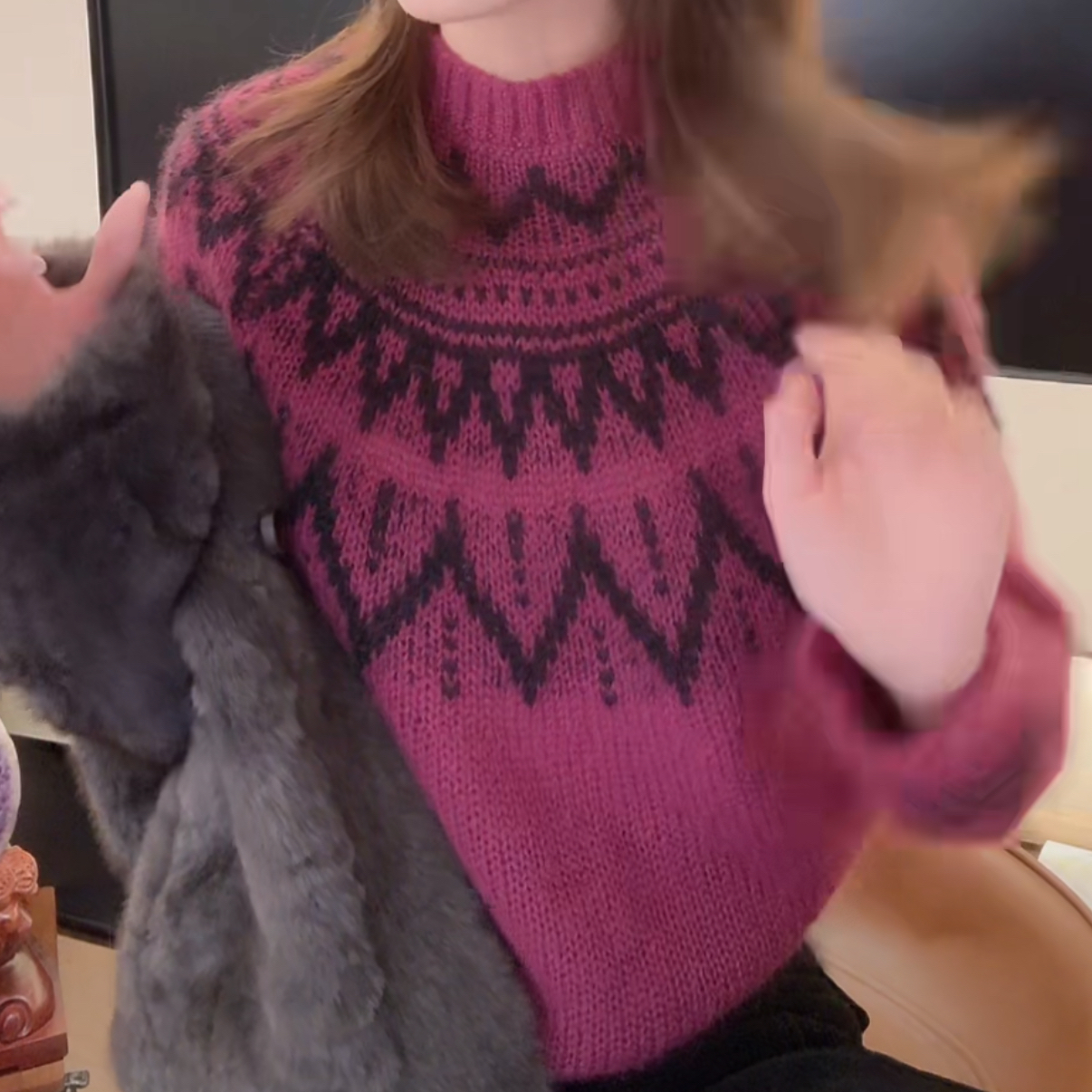 时尚设计感提花立领长袖针织衫秋冬2025新款百搭洋气慵懒套头毛衣