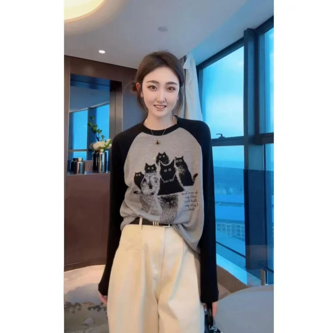 【佳佳的织黛女装】欧货猫咪！软糯绵羊毛~黑灰时尚圆领提花女针织衫