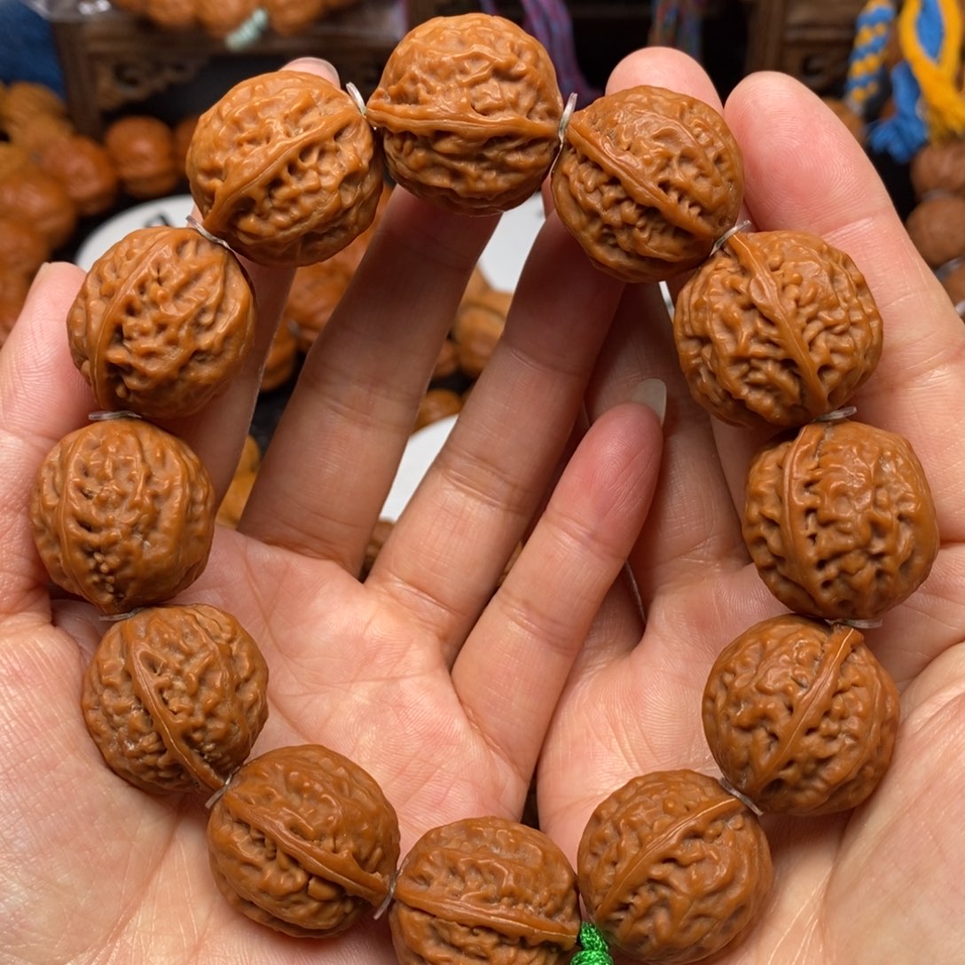 桃核手串麒麟鸽子蛋