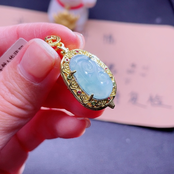 翡翠吊坠(不含链)未镶嵌